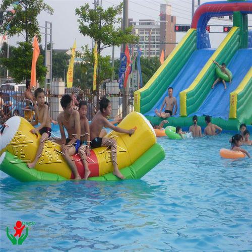 户外超大成人泳池视频,尽享夏日清凉时光